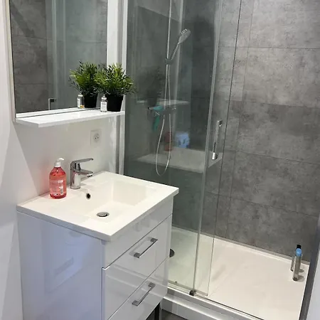 Au Cœur De Près Des Remparts Appartement